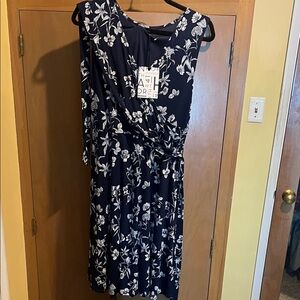 41 Hawthorn Navy and White Floral Midi Dress